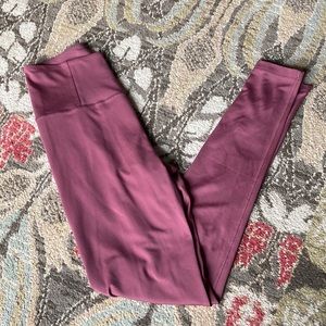 Girlfriend Collective Float leggings in Fig